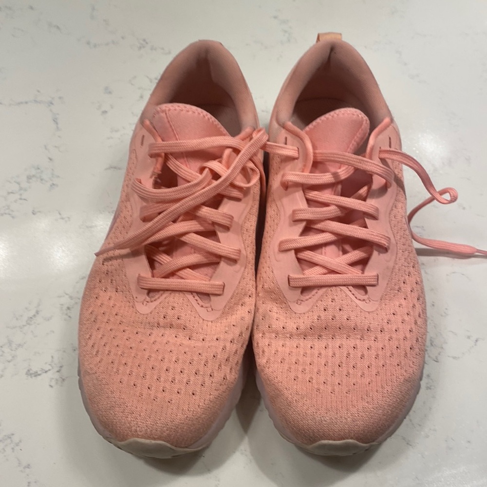 Pink Nike odyssey size 10